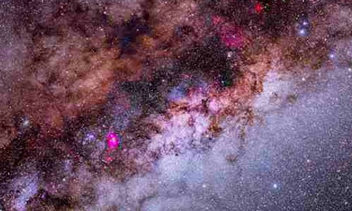 Phát hiện vật thể huyền bí ở trung tâm Milky Way
