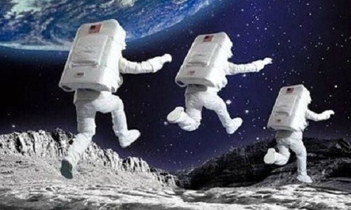 Giải mã lý do phi hành gia buộc phải nhảy trên Mặt trăng