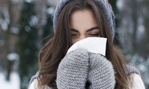Lý giải nguyên nhân con người hay chảy nước mũi khi trời lạnh