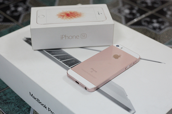 iPhone SE không nằm trong danh sách hỗ trợ thay pin