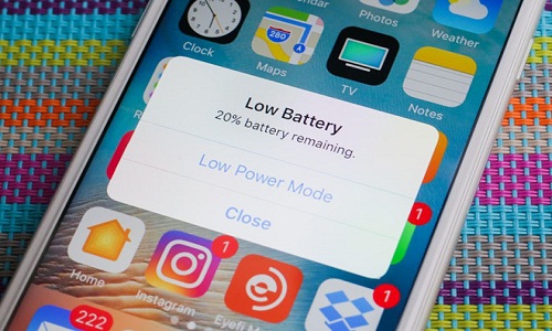 Apple xin lỗi vì làm chậm iPhone cũ, giảm 2/3 giá thay pin
