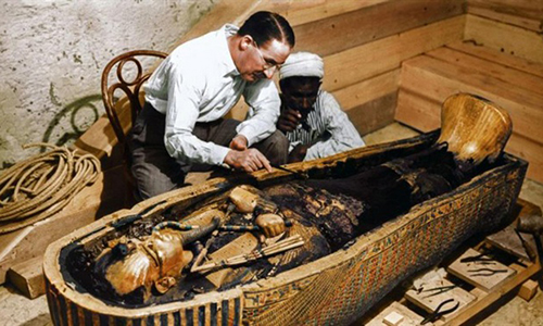 Chiêm ngưỡng xác ướp bằng vàng của Vua Tutankhamun
