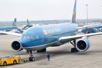 “Thót tim” máy bay Vietnam Airlines “đánh võng” trước khi hạ cánh