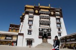 Lòng mộ đạo đáng kinh ngạc nơi “kỳ quan tôn giáo” Potala