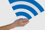 Sử dụng wifi trong phòng ngủ gây ung thư?