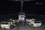 Cận cảnh hệ thống tên lửa THAAD Mỹ đem tới Hàn Quốc