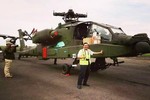 Cận cảnh trực thăng tấn công AH-64 Apache đầu tiên của Indonesia