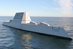 Đã năm 2019, khu trục hạm Zumwalt vẫn không có đạn bắn