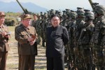 Cận vệ của ông Kim Jong-un sẽ mang vũ khí nào tới Việt Nam?