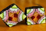 Làm sushi mosaic tưởng không dễ mà dễ không tưởng