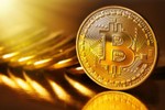 Đồng Bitcoin lập kỷ lục mới gần đạt 5.000 USD