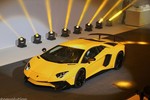 Ngắm siêu “bò” thương mại nhanh nhất nhà Lamborghini