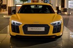 Audi R8 V10 mạnh, nhanh nhưng vàng mới chất