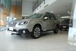 Cận cảnh Subaru Outback 2015 giá 1,6 tỷ đồng tại Việt Nam