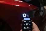 Trên tay iWatch đắt tiền điều khiển ôtô sedan điện Tesla