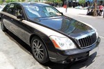 Maybach 62S Zeppelin giá 20 tỷ đồng lăn bánh trên phố Việt