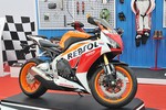 Siêu môtô Honda CBR1000RR Repsol 2015 chính hãng tại VN