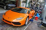 Siêu xe Lamborghini Huracan thứ 7 “màu độc” tại Việt Nam