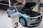 BMW vén màn 330e phiên bản chạy điện