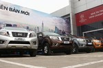 Nissan ra mắt NP300 Navara EL chốt giá 649 triệu tại VN