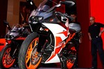 KTM ra mắt RC390 và RC200 mới giá chỉ từ 57 triệu