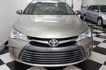 Cận cảnh Toyota Camry XLE giá 1,9 tỷ tại Việt Nam