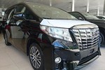 Soi “chuyên cơ mặt đất” Toyota Alphard 4,9 tỷ tại Hà Nội