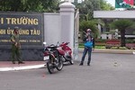 Thanh niện quậy trước cổng Thành ủy Vũng Tàu có biểu hiện lạ