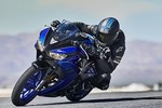 Môtô Yamaha YZF-R3 2018 trình làng, "chốt giá" 113 triệu 