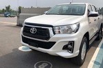 Chi tiết xe Toyota Hilux 2018 giá từ 695 triệu đồng