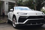 Minh Nhựa rước siêu SUV Lamborghini Urus đầu tiên về nhà 