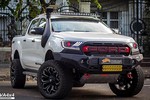 Chi 300 triệu độ Ford Ranger Wildtrak "cực gấu" ở Sài Gòn