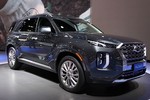 Hyundai Palisade mới giá từ 1,44 tỷ đồng "đấu" Ford Explorer