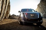 SUV Cadillac Escalade chống đạn “sang chảnh” giá 8,1 tỷ đồng