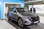 Crossover điện Mercedes-Benz EQC 400 rẻ hơn Audi E-Tron