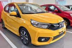 Honda Brio giảm 20 triệu “đấu” ô tô VinFast Fadil 