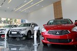 Xe ôtô Mitsubishi đại hạ giá trong "tháng cô hồn"