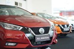 Chủ xe Nissan Almera tại Việt Nam "sốc" với giá đèn pha gần 90 triệu