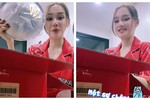 Nhã Phương đập hộp quà của mình và Trường Giang