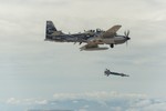 Cường kích Super Tucano Mỹ lại rơi khi thử vũ khí