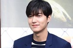 “Câu chuyện làm quen” của Lee Min Ho và Suzy làm fan nức lòng