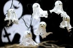 3 ý tưởng trang trí phòng ngủ Halloween rùng rợn "chất" ngất