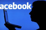 Cảnh giác với "bẫy" lừa đảo nhờ nhận tiền qua Facebook