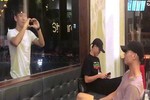 Video: Công Phượng "thả tim" Minh Vương khiến fan thích thú