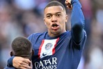 HLV Deschamps yêu cầu Mbappe phòng ngự nhiều hơn