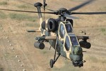 Sức mạnh "chết người" của trực thăng T-129 ATAK Thổ Nhĩ Kỳ đe dọa Syria 