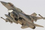 Bị S-300PM Syria đe dọa, tiêm kích F-16 Israel bỏ chạy thục mạng?