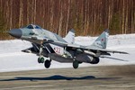 Tiêm kích MiG-29SMT thị uy sức mạnh trong cuộc thử nghiệm với S-350E