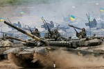 Vì sao loạt thiết giáp Ukraine chế từ tăng T-80 bị chôn vùi mãi mãi 