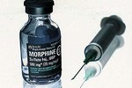 Bắt giữ y tá đánh tráo morphine bằng nước